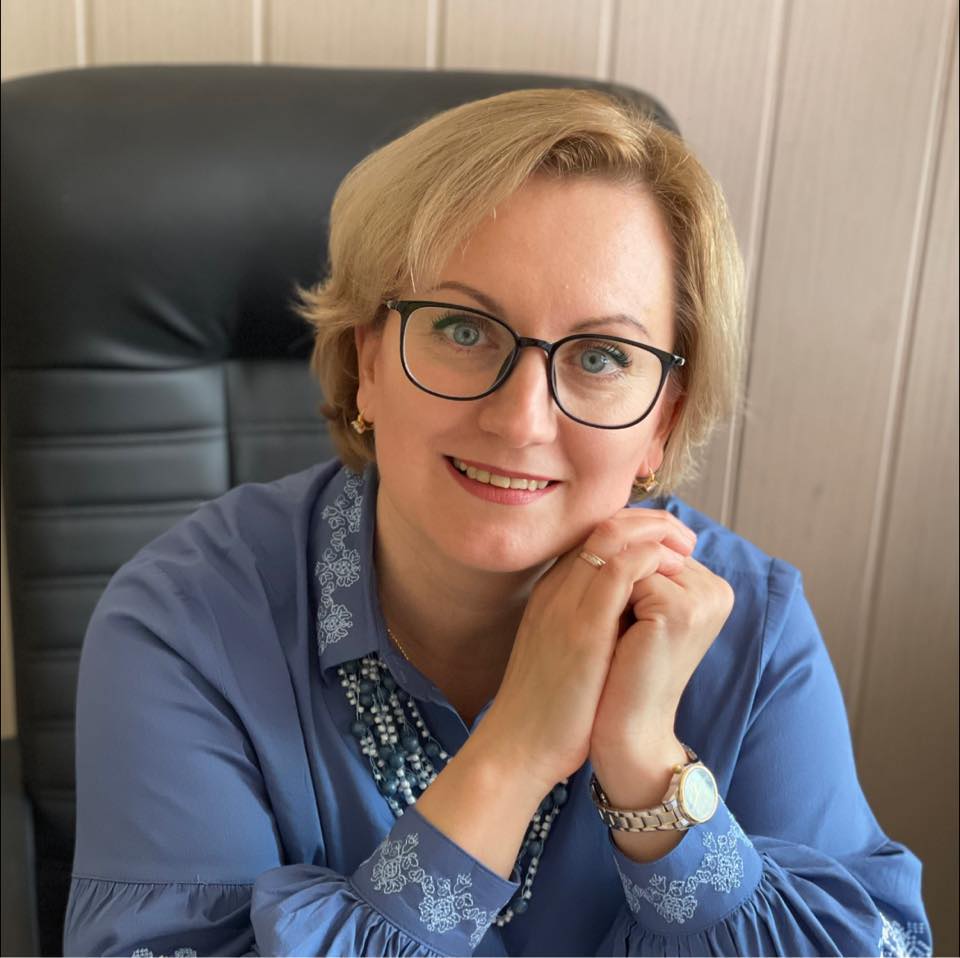 Лекцію читає кандидатка мистецтвознавства Макаренко Лідія Петрівна